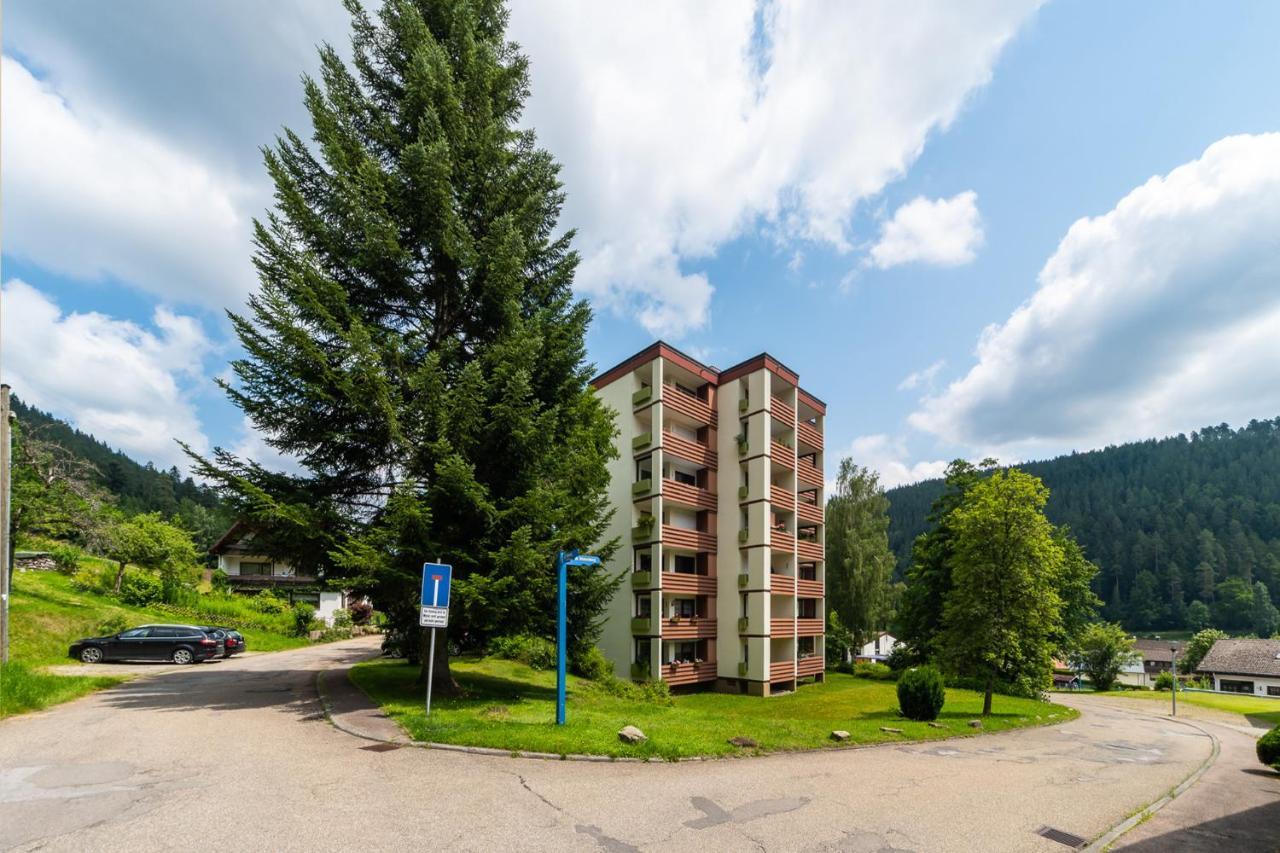 אנצקלושטרלה Schwarzwaldsuite Mit Panorama Waldblick מראה חיצוני תמונה
