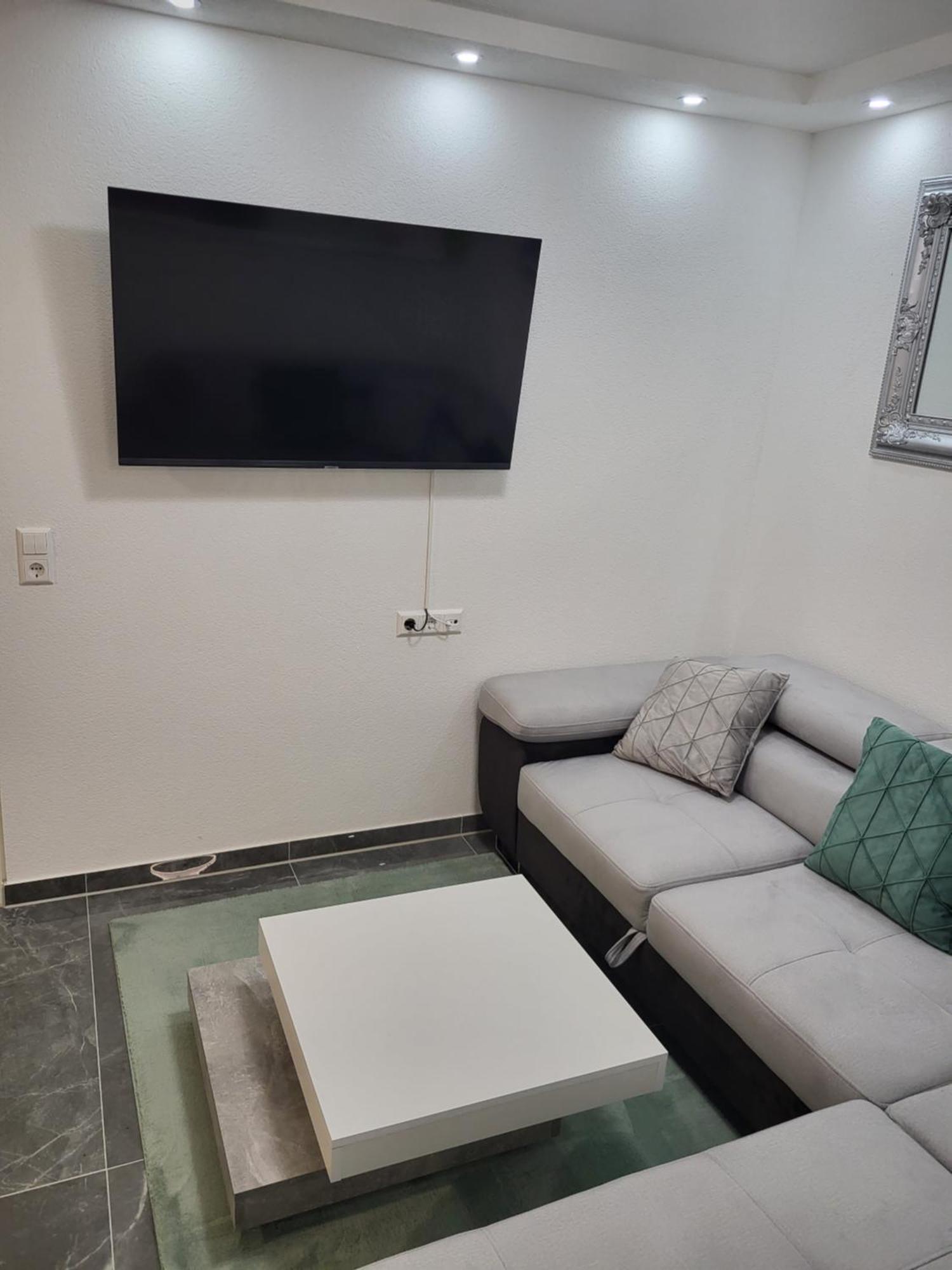 אנצקלושטרלה Schwarzwaldsuite Mit Panorama Waldblick מראה חיצוני תמונה
